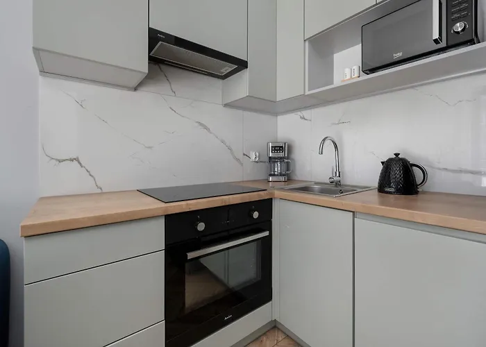 Apartament Tasteful Near Centennial Hall By Renters