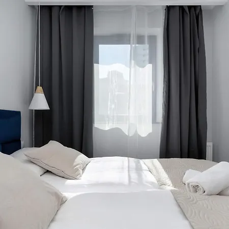 Apartment Tasteful Near Centennial Hall By Renters Wroclaw
