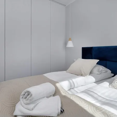 Appartement Tasteful Near Centennial Hall By Renters