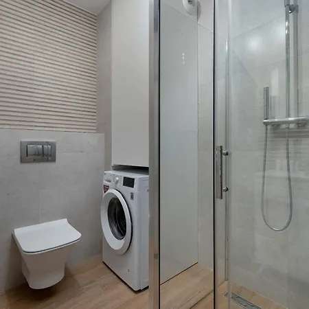 Tasteful Near Centennial Hall By Renters * Wrocław