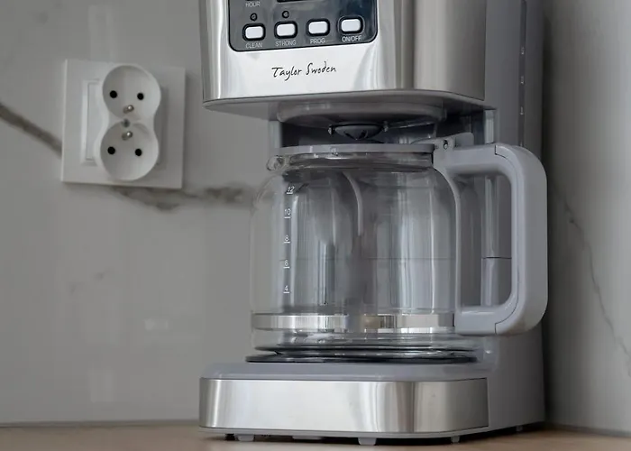 Apartment Tasteful Near Centennial Hall By Renters *